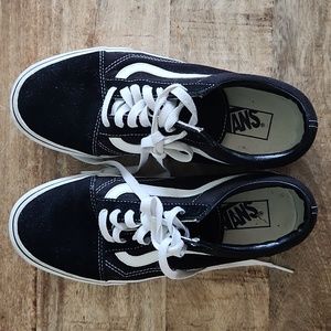 Lug sole Vans